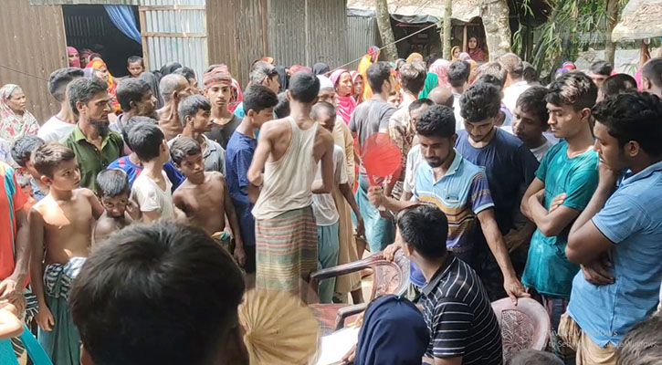 সিরাজগঞ্জে গৃহবধূর রহস্যজনক মৃত্যু, স্বজনদের দাবি হত্যা